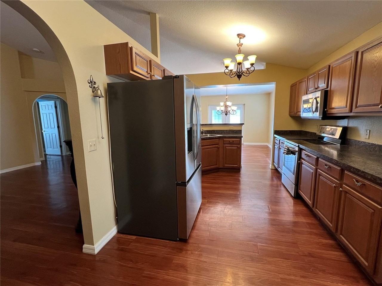 14367 Finsbury Dr - Photo 5 of 35