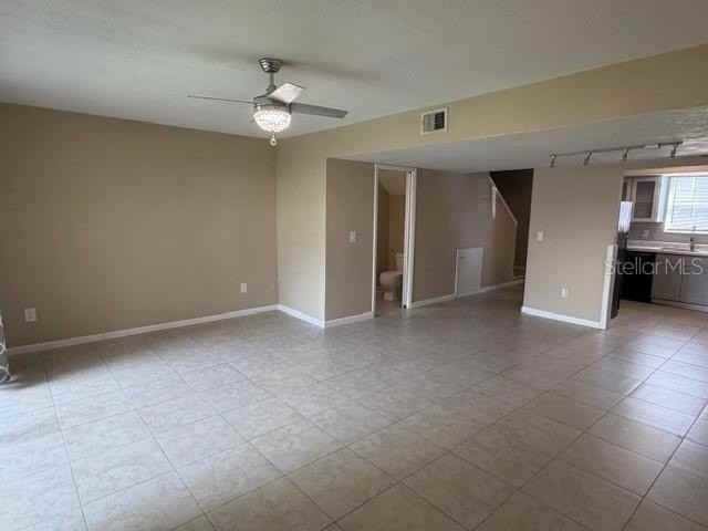 140 Douglas Rd W #D - Photo 5 of 21