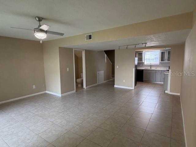 140 Douglas Rd W #D - Photo 6 of 21