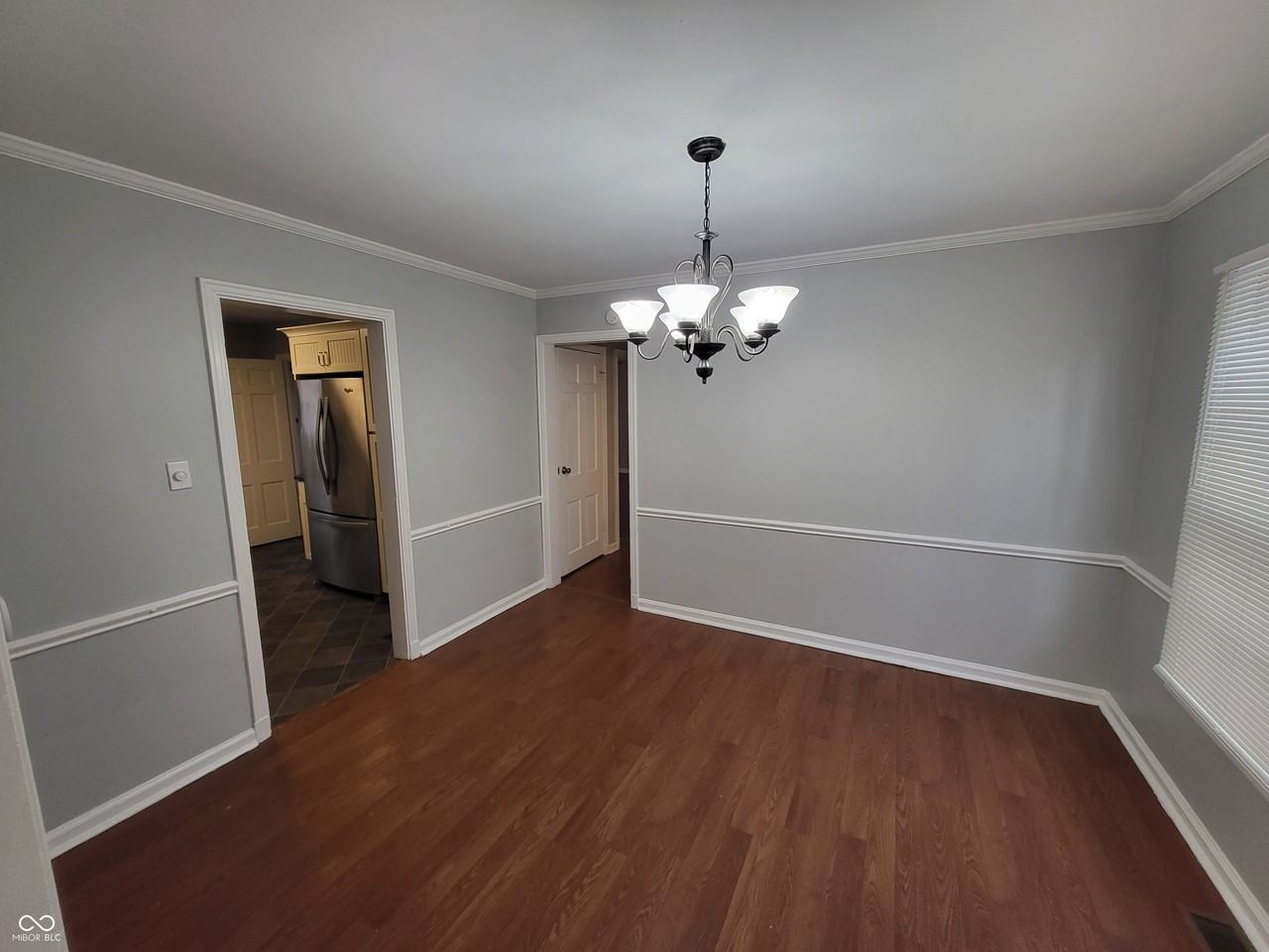 6191 Crittenden Ave - Photo 5 of 19