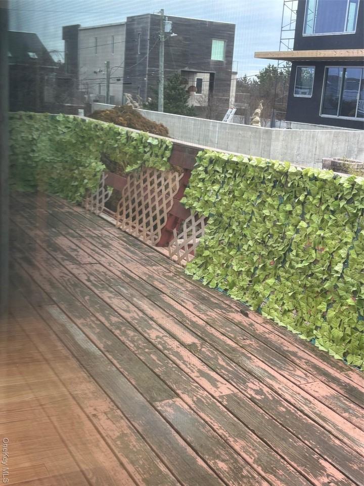 73 Luchon St - Photo 5 of 22