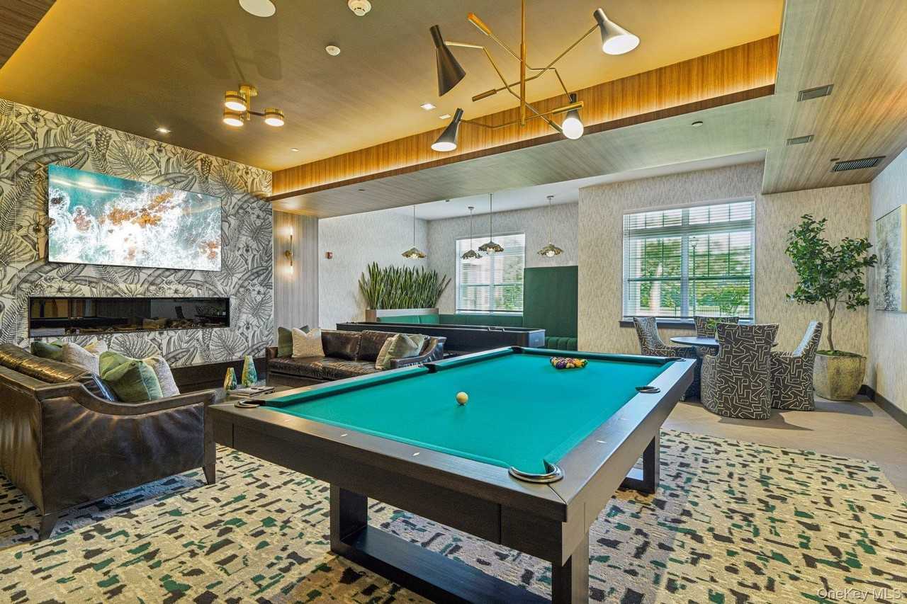 4180 Sunrise Hwy - Photo 6 of 20