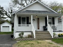 featured image of 678 Buttonwood Ave