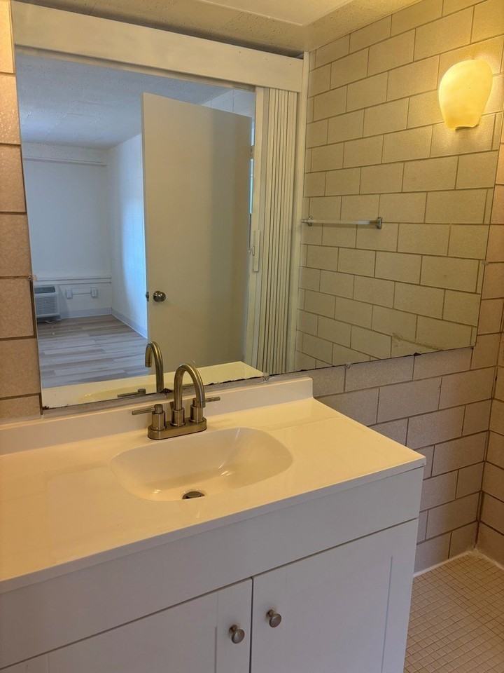 1231 N Galena Ave Apt 215 #215 - Photo 5 of 6
