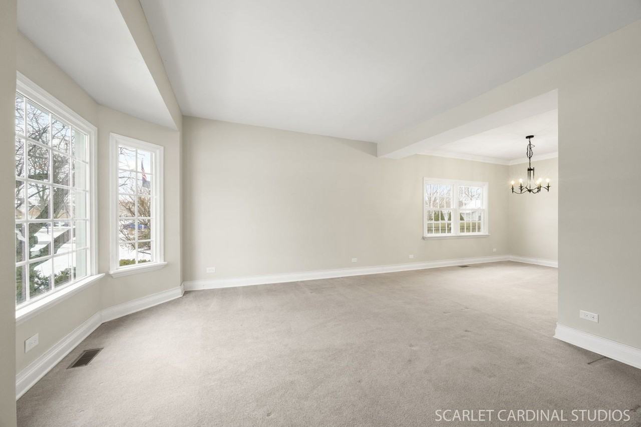 1N106 Papworth St - Photo 2 of 25