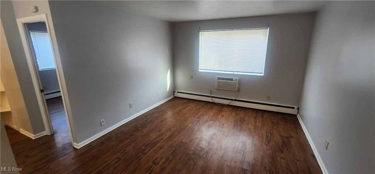 12810 Detroit Ave Apt 10 #10 - Photo 2 of 8