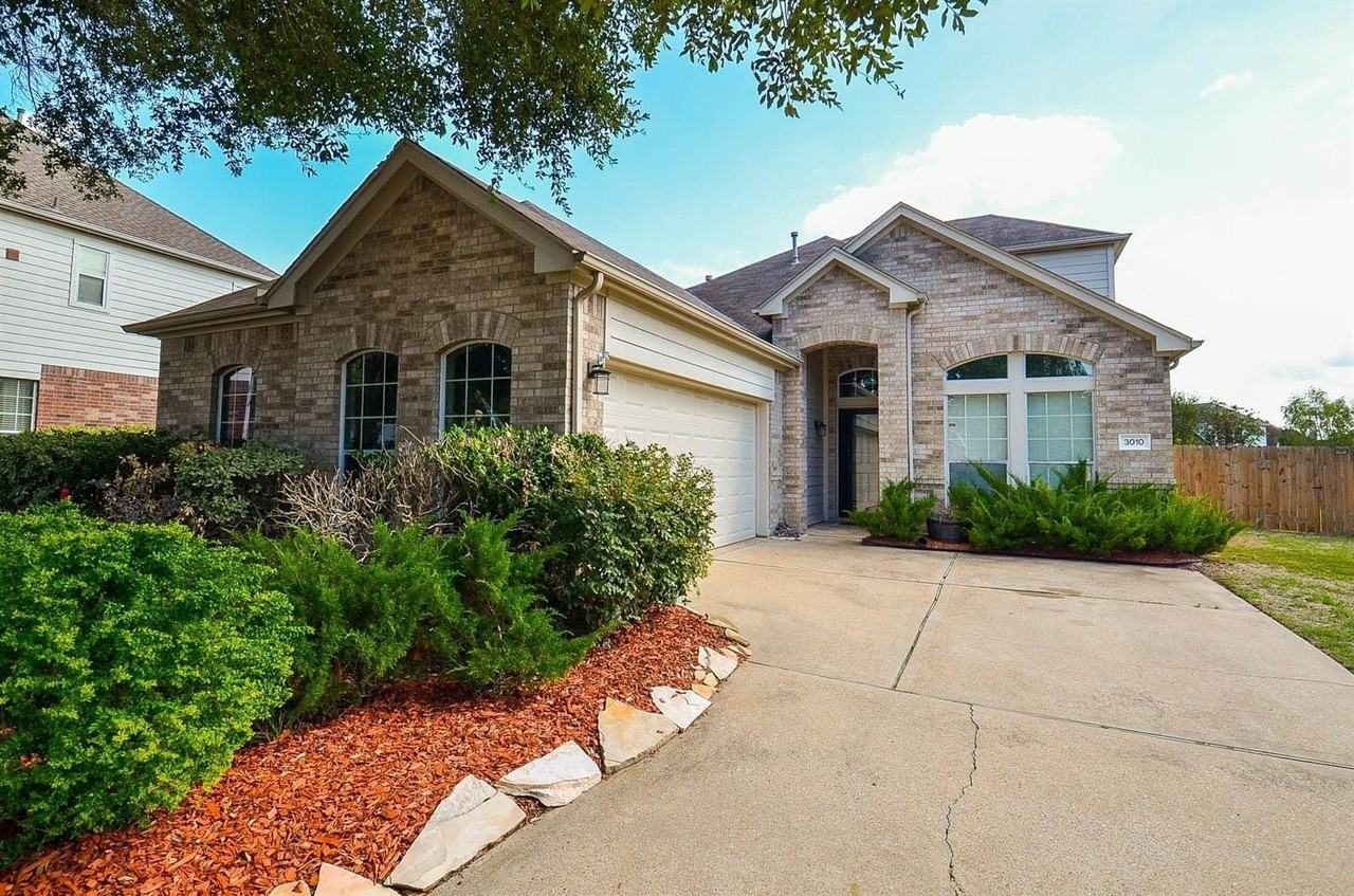 3010 Rosebud Dale Ct - Photo 2 of 31