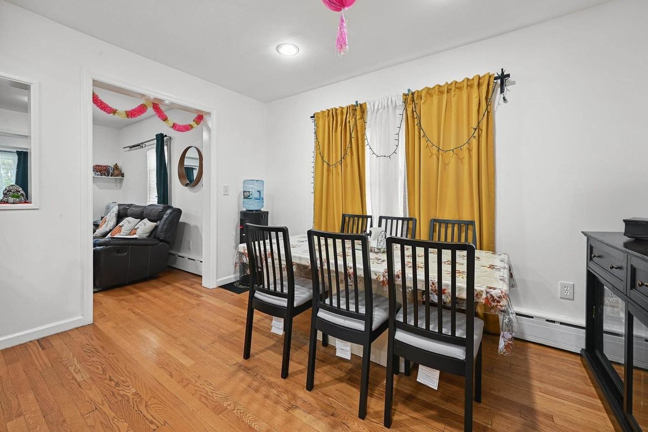 13 Herbert Ave - Photo 4 of 12