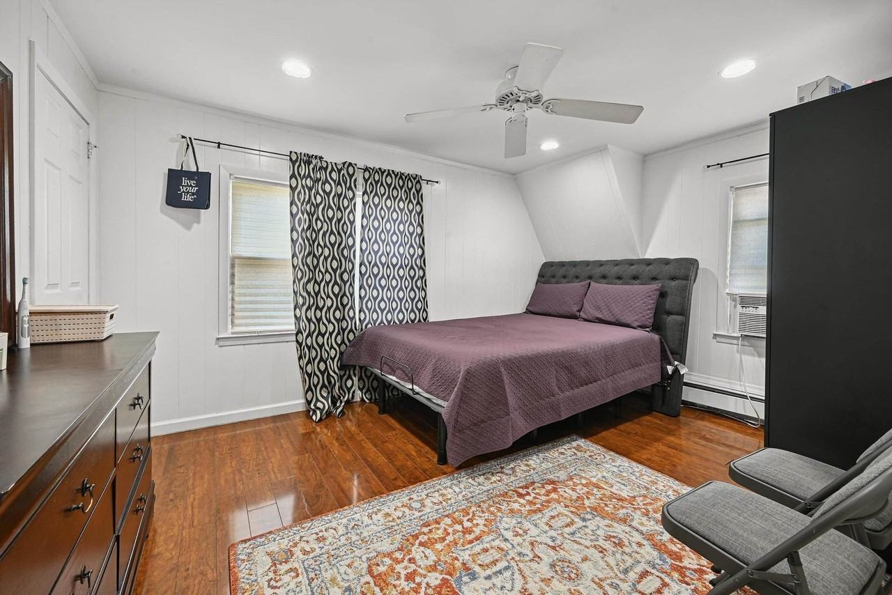 13 Herbert Ave - Photo 5 of 12