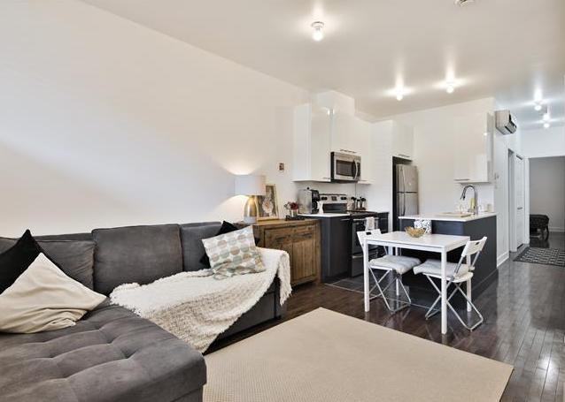 3531 Rue Saint-Dominique - Photo 2 of 8