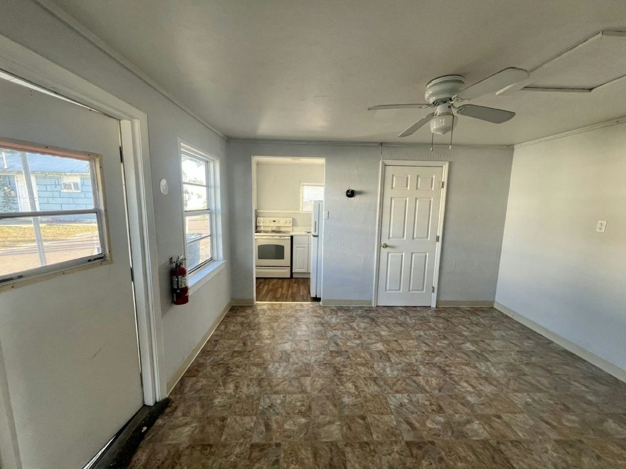 138 Southland Ct #138 - Photo 3 of 10