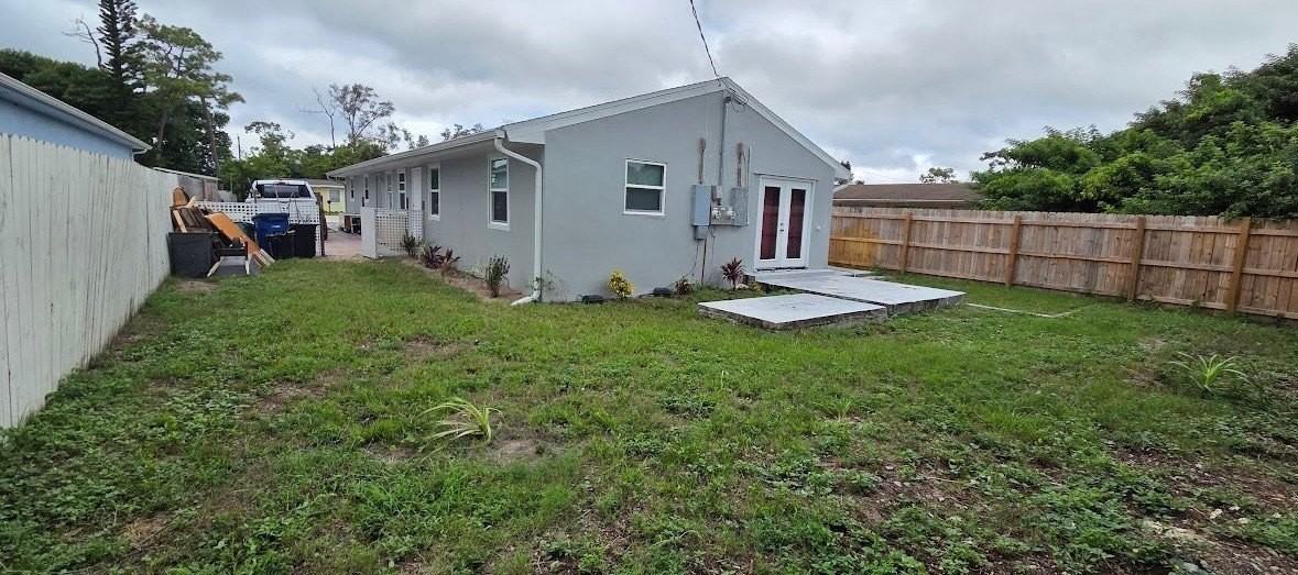 5639 4th Ave - Photo 3 of 25