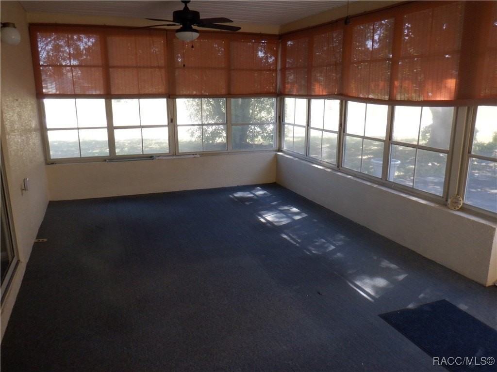 1075 S Softwind Loop - Photo 6 of 42