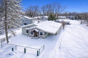 featured image of 321 Longspur Ln