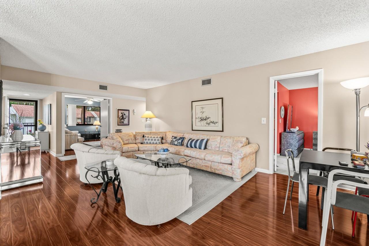 5687 Fairway Park Dr #204 - Photo 7 of 34