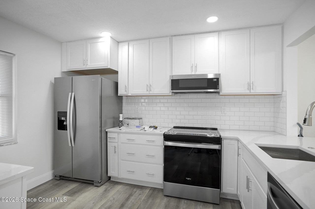 145 Kristi Dr Unit 145 #145 - Photo 3 of 18