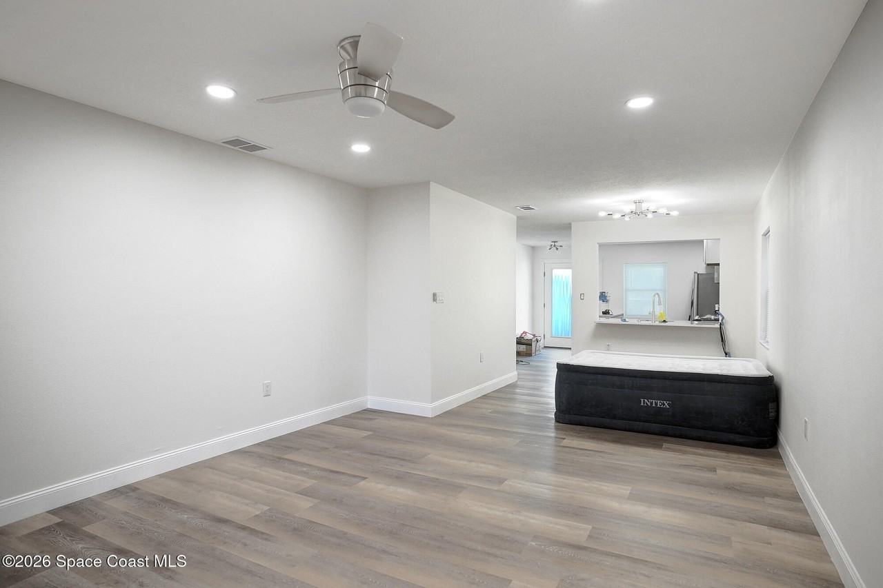 145 Kristi Dr Unit 145 #145 - Photo 7 of 18