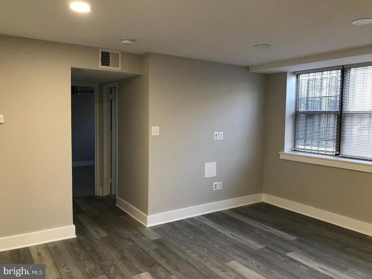 212 Oakwood St Se Apt B2 #B2 - Photo 6 of 10