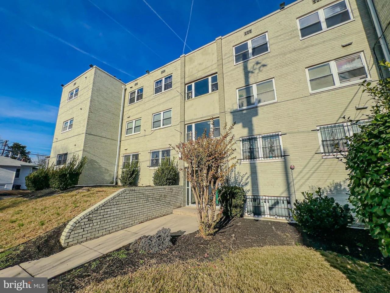 4810 Quarles St Ne Apt 201 #201 - Photo 3 of 23