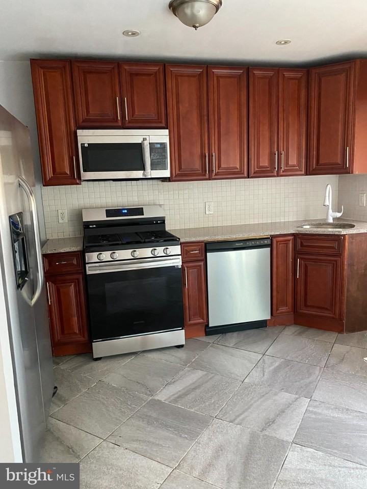 5602 Northwood Dr - Photo 2 of 7