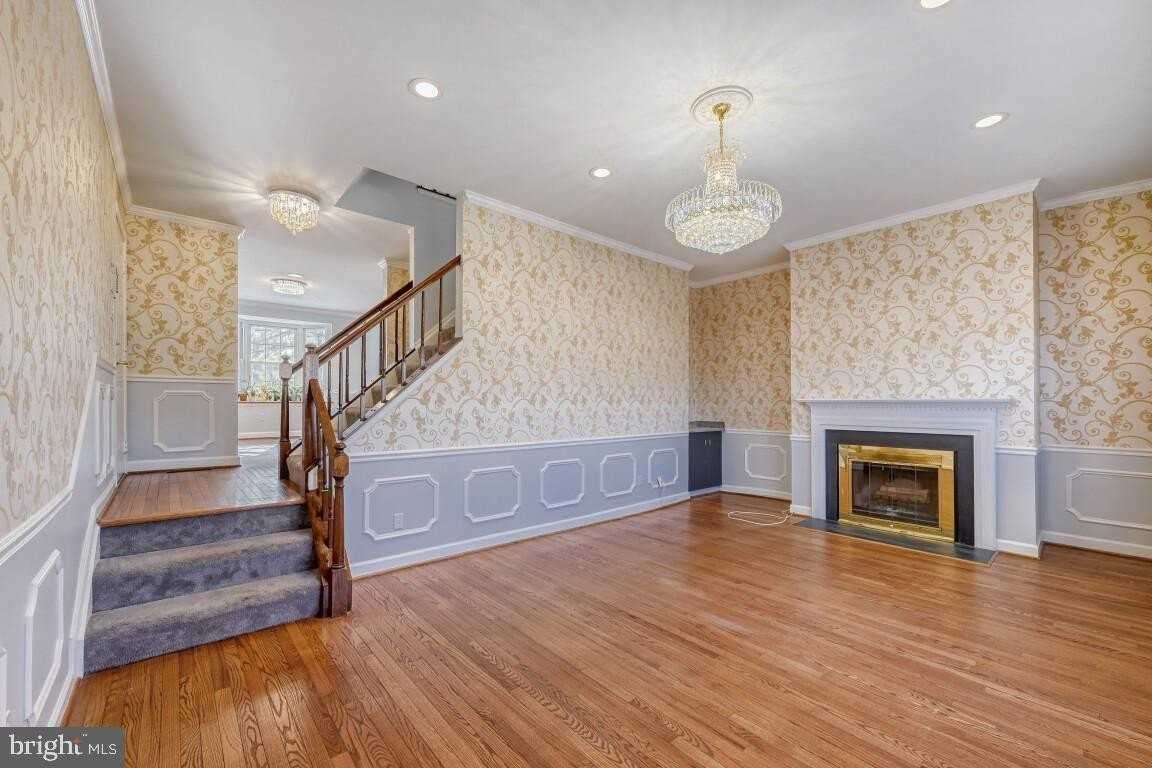 7222 Brookfalls Ter - Photo 4 of 17