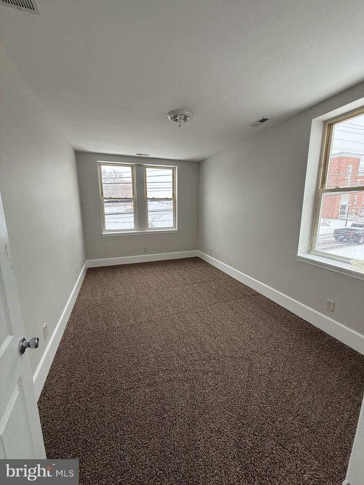 1210 N Main St Unit A #A - Photo 3 of 7