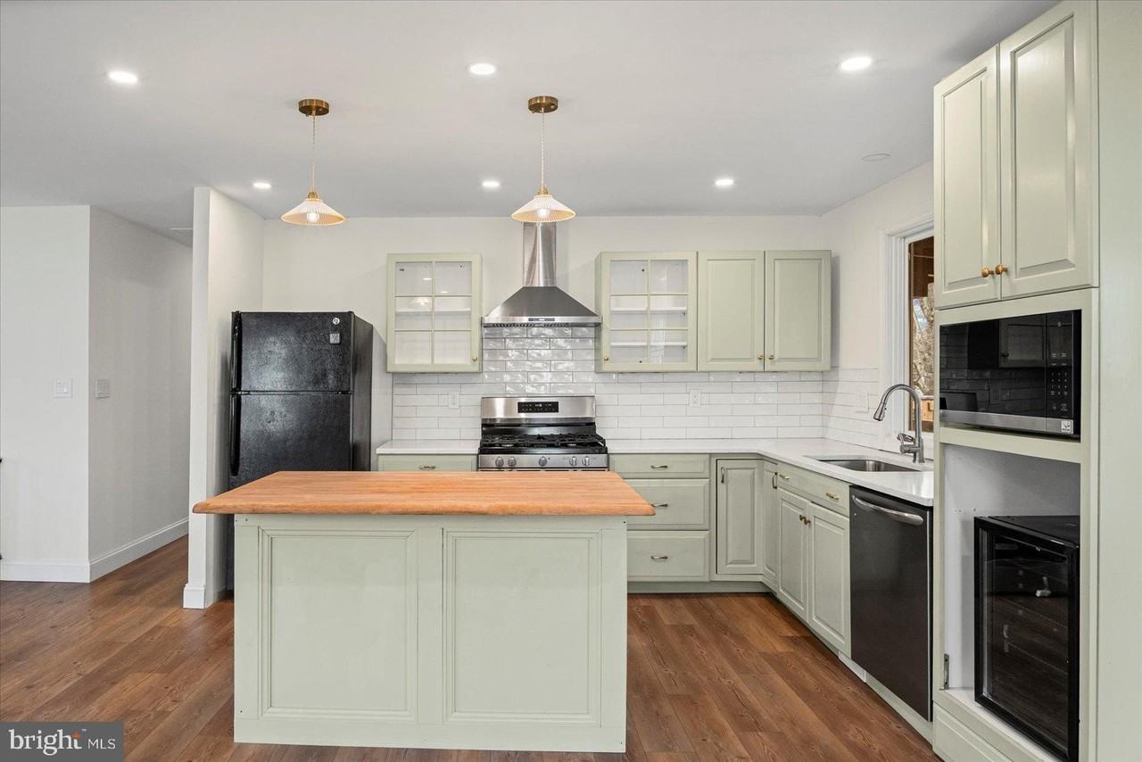 220 Garnett Rd - Photo 7 of 36