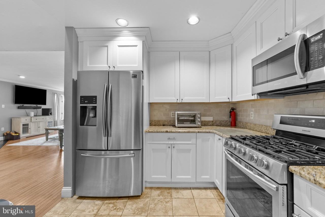 42 Woodmont Dr - Photo 7 of 30