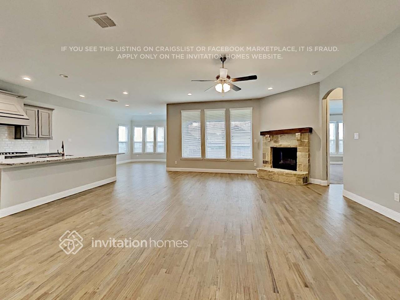 15041 Belclaire Ave - Photo 3 of 22