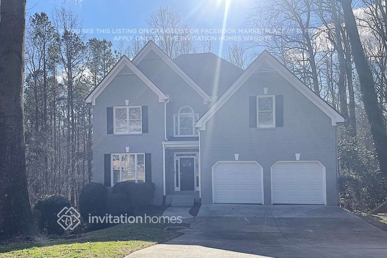 4894 Day Lily Way Nw