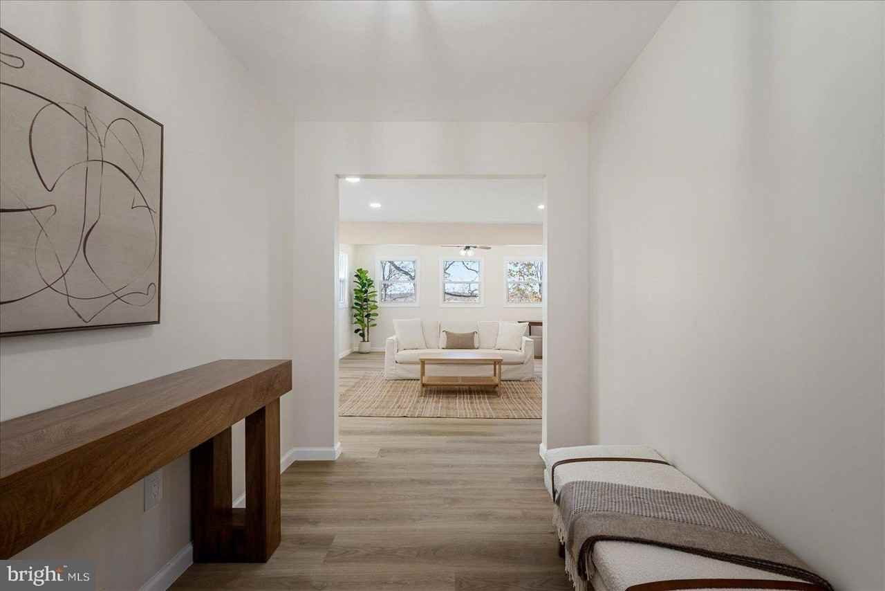 440 Redbud Ln - Photo 7 of 50