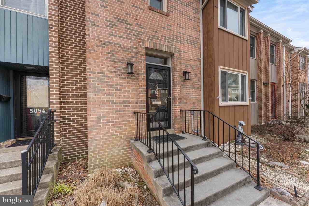 5052 Cliffhaven Dr - Photo 4 of 36