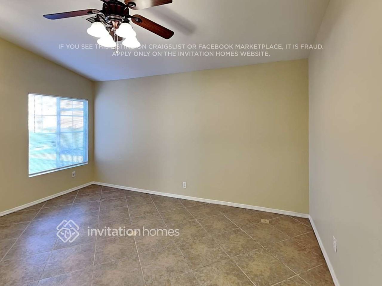 22059 W Solano Dr - Photo 3 of 15