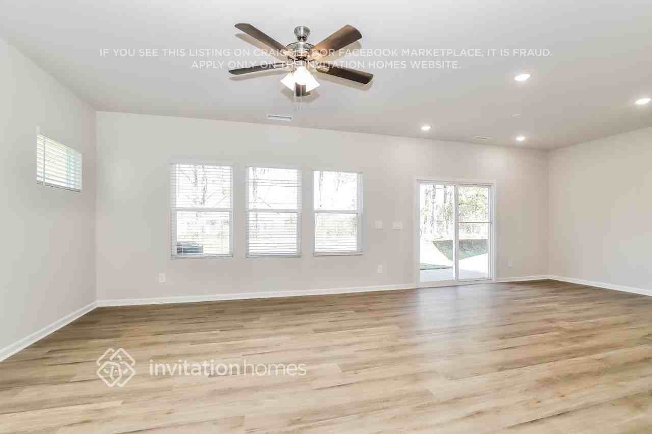 2286 Cherry Creek Rd - Photo 5 of 19