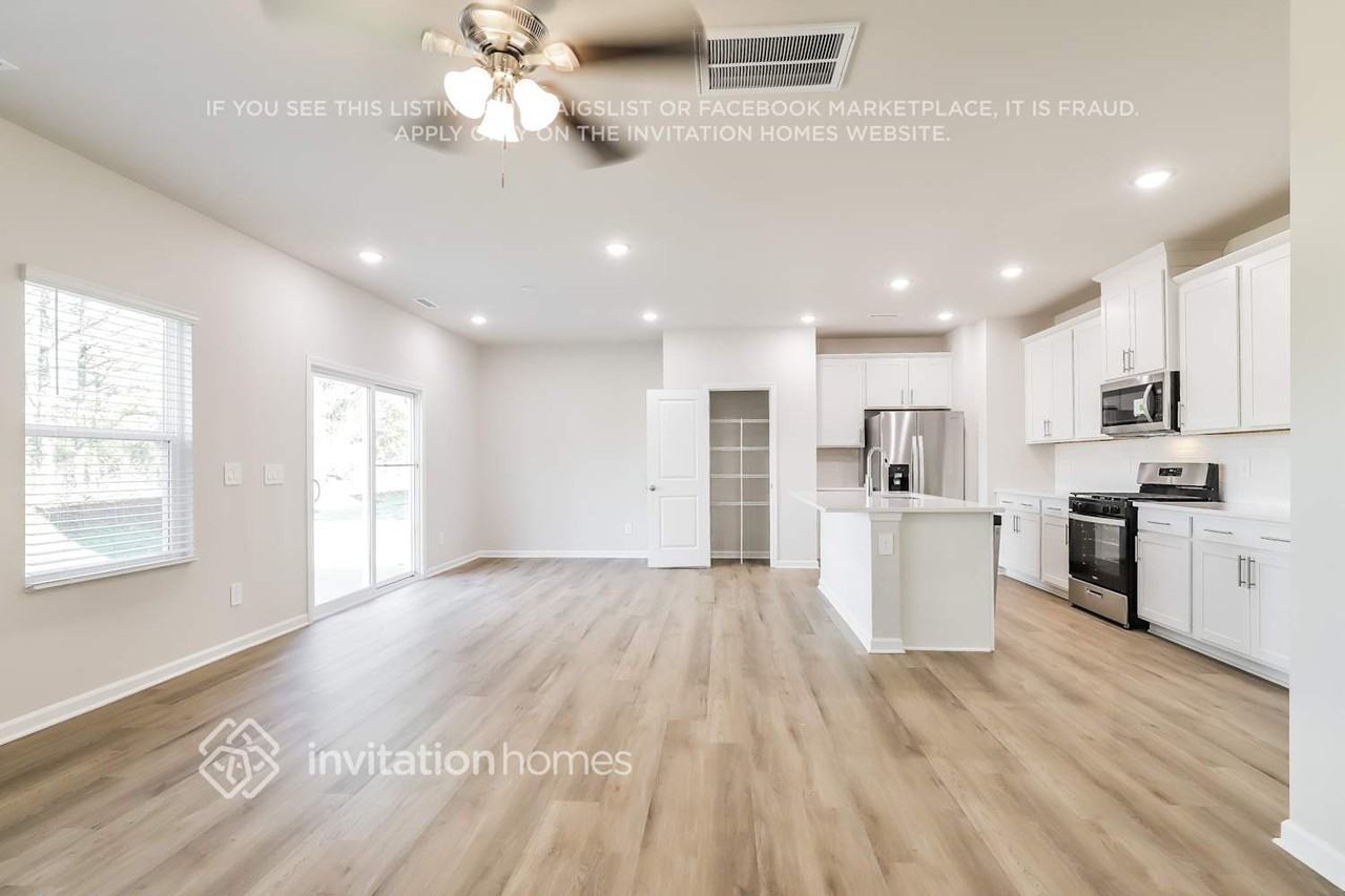 2286 Cherry Creek Rd - Photo 7 of 19