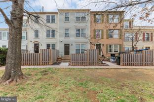 7438 Emerald Dr - Photo 1 of 1