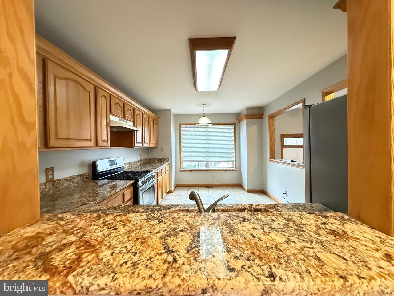 208 Rugby Rd - Photo 4 of 24