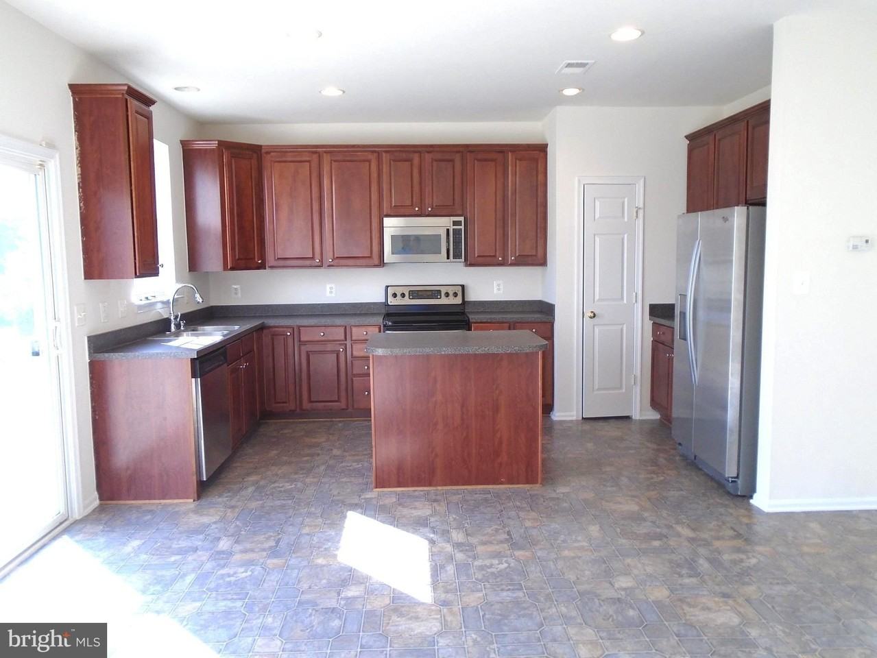 89 Hayes St - Photo 7 of 29