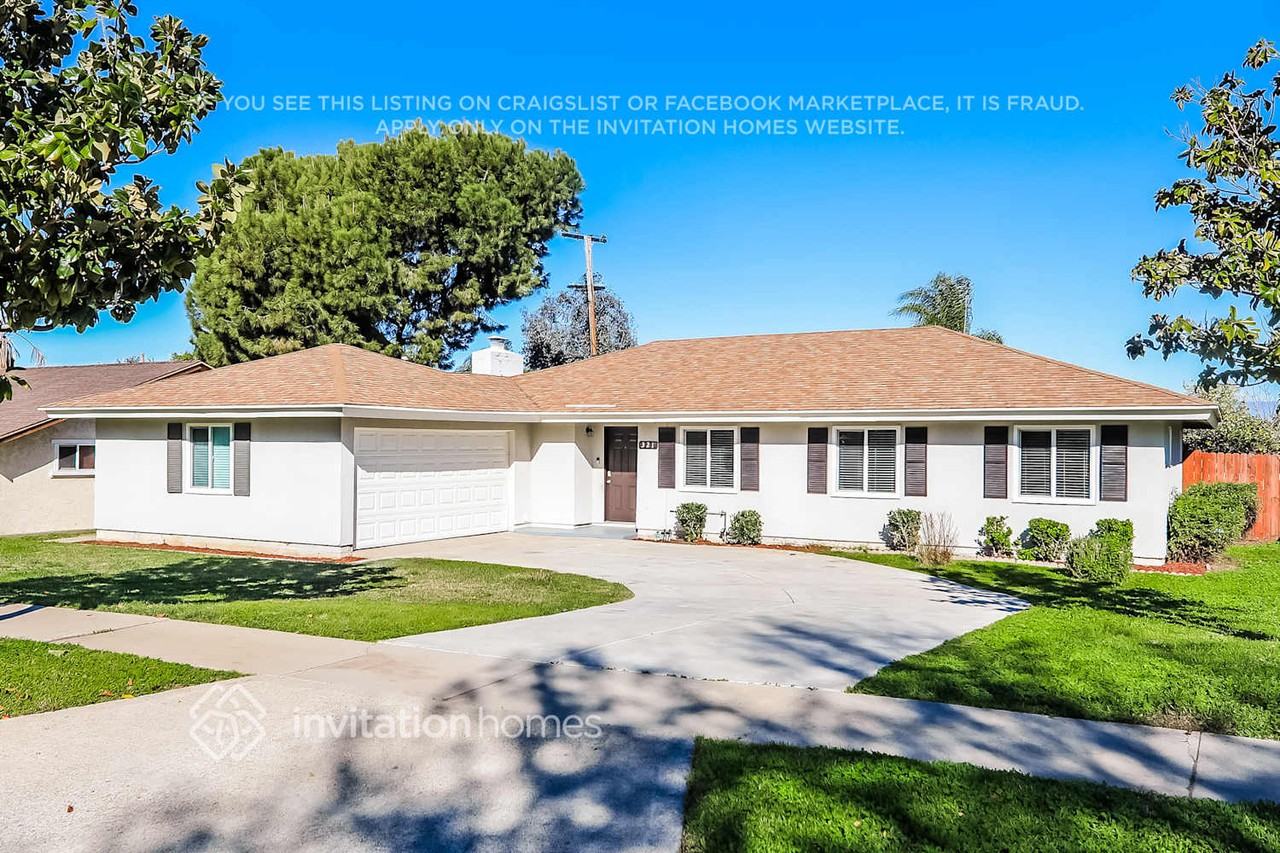 321 W Hacienda Dr - Photo 3 of 17