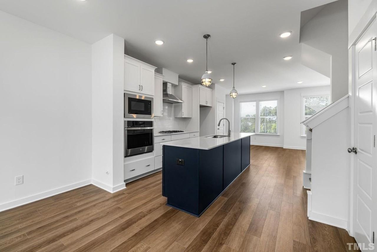 1239 Corkery Ridge Ct - Photo 6 of 33