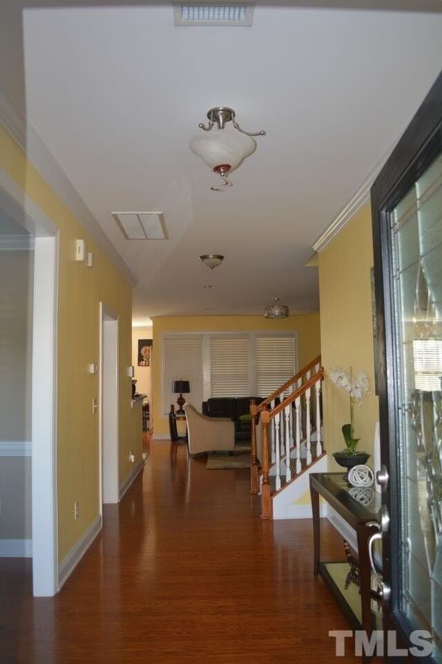 3913 Wedonia Dr - Photo 3 of 27