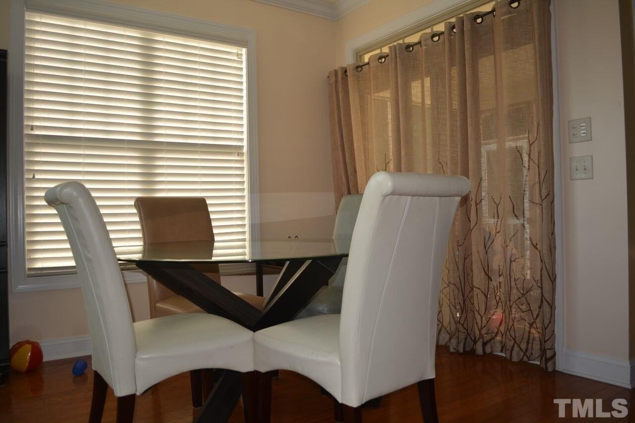 3913 Wedonia Dr - Photo 7 of 27