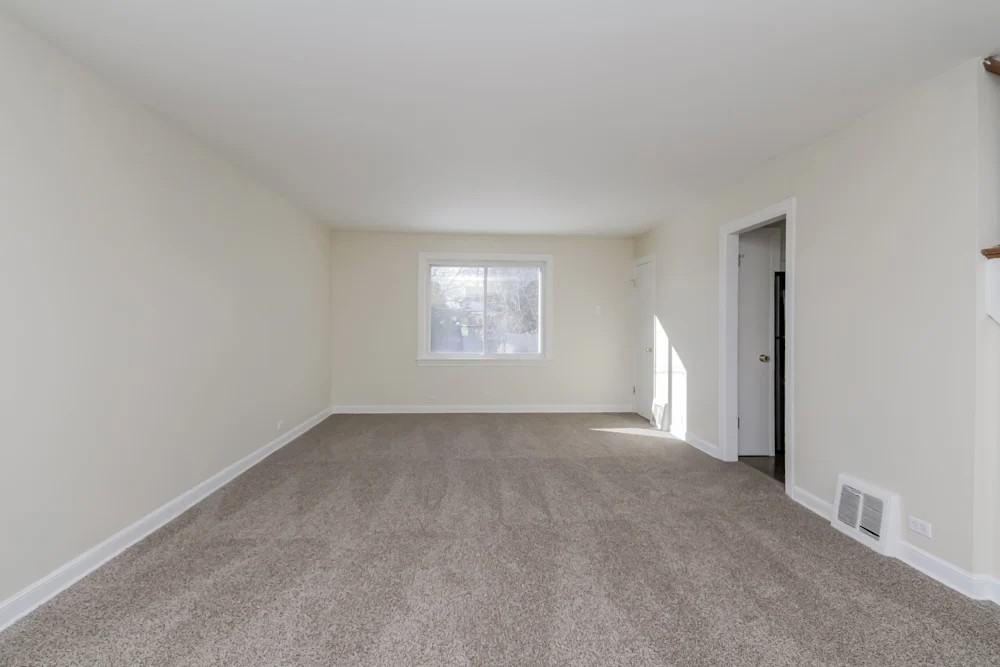 9328 South 54th Court - Photo 4 of 11