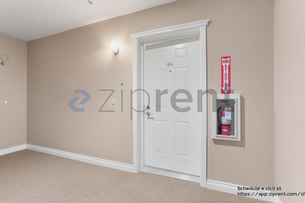 717 E Denny Way #2A - Photo 2 of 17