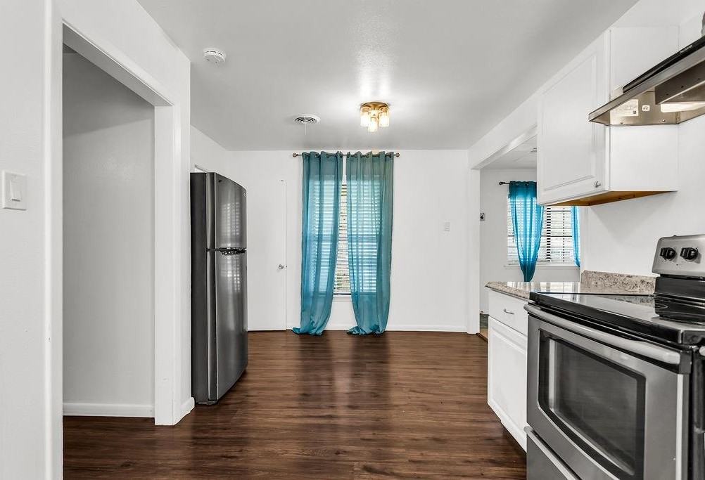 9440 Magnolia Rd - Photo 5 of 30