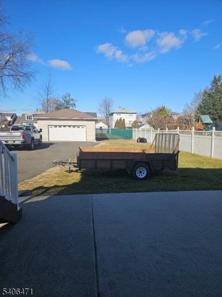 73 Linden Ave - Photo 3 of 15