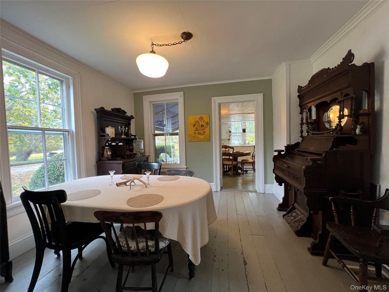 11930 Main Rd - Photo 3 of 11