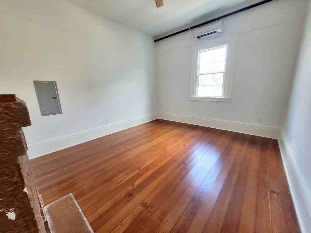 1940 N Rampart St ##101 - Photo 4 of 10