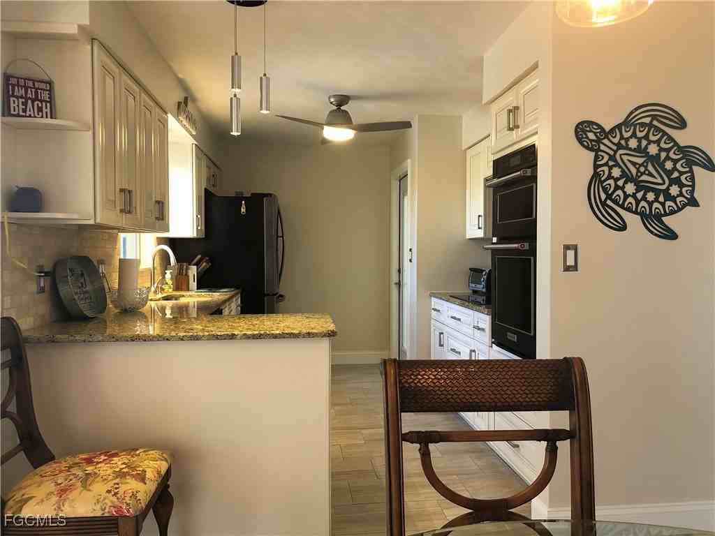 5972 Baker Ct - Photo 6 of 20