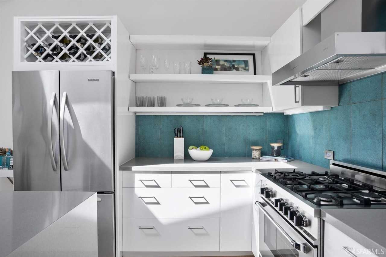 2830 22nd St #3 - Photo 7 of 10